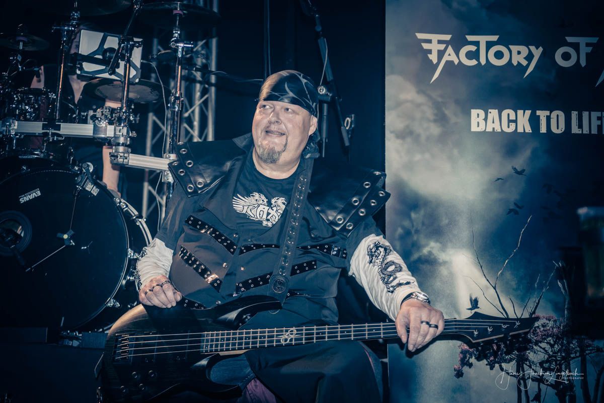 Ron Bass Backing Vocals